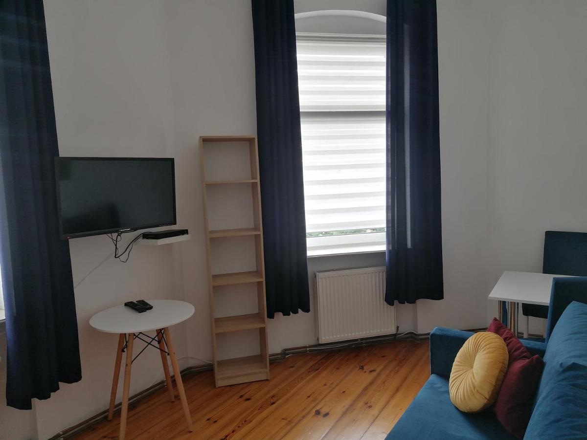 Hostel Tulip - Pokoj 5 Ze Wspolna Lazienka I Kuchnia 슈체친 외부 사진